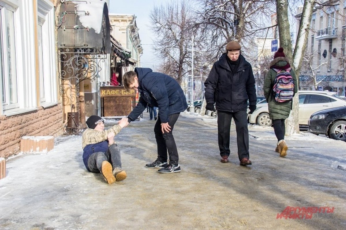    Мэрия Нижнего Тагила заплатит ребенку за падение на скользком тротуаре