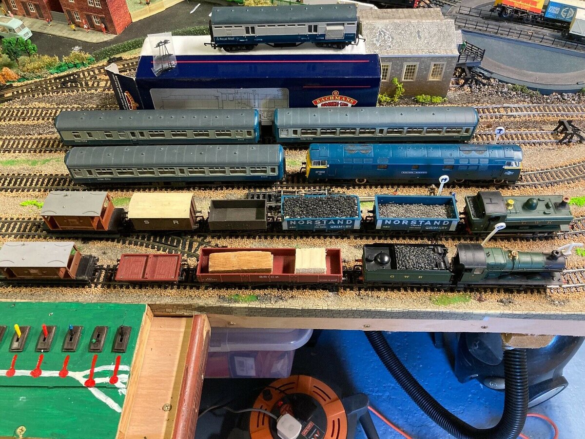 01) Подвижной состав. Фрагмент пульта управления стрелок.