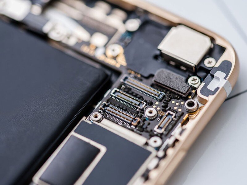    Android-флагманы уступили новым iPhone по ремонтопригодности «на дому»