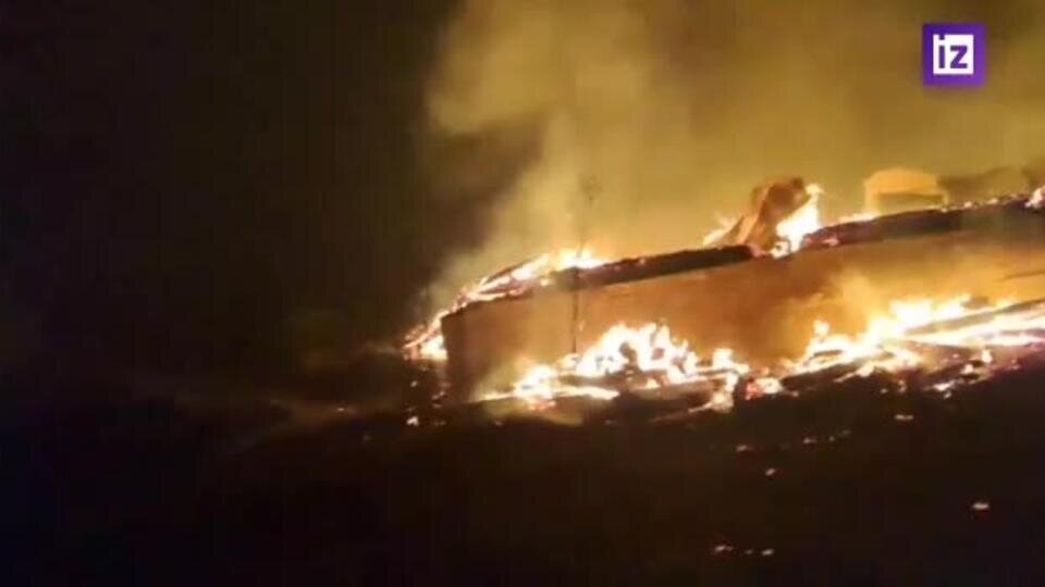     Пожар в курганском поселке Глинки охватил несколько населенных пунктов скриншот видео