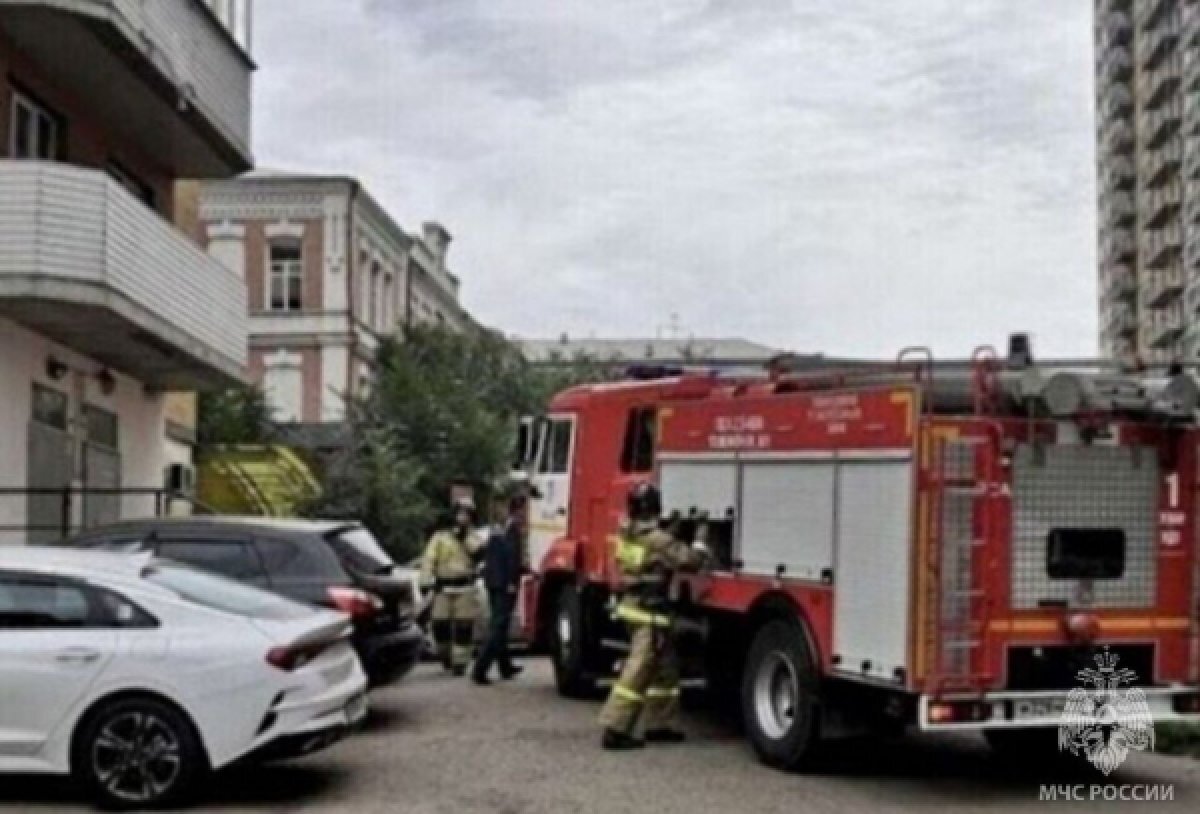    Из горящего дома в Улан-Удэ эвакуировали жильцов