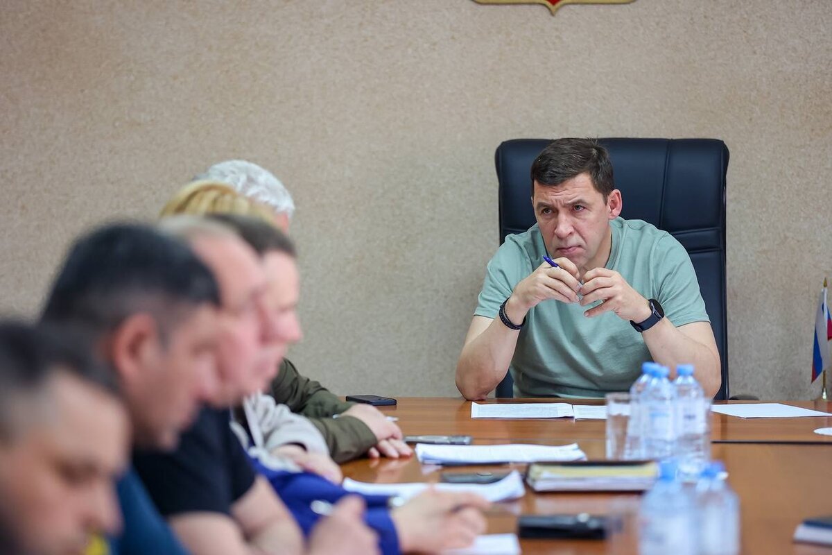 Лесные пожары заставили губернатора задуматься о надежности кадров.  Фото: департамент информполитики Свердловской области