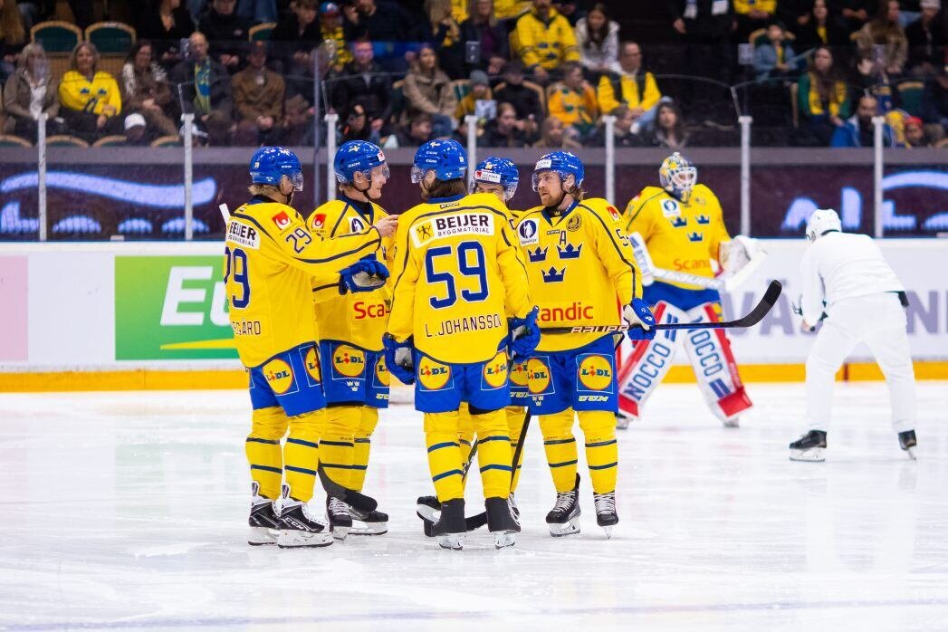 шведы в финляндии. мчм хоккей 2022 сборная канады. мчм хоккей 2023.