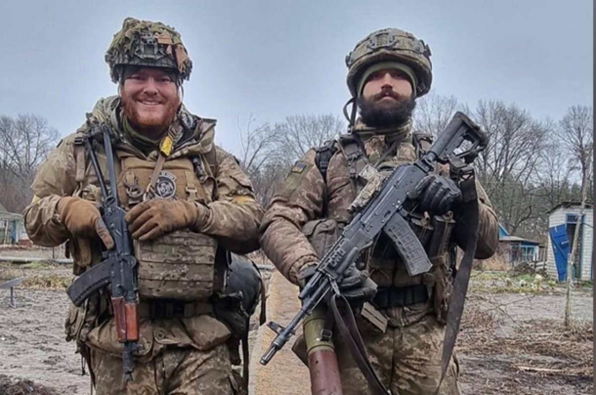 Бойцы вагнера вступили в бой. ЧВК Вагнер Бахмут. Наемники ЧВК Вагнера. Бойцы Вагнера в Бахмуте. Боец ЧВК Вагнер формаа.