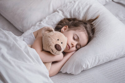    Ребенок спит © Adobe Stock