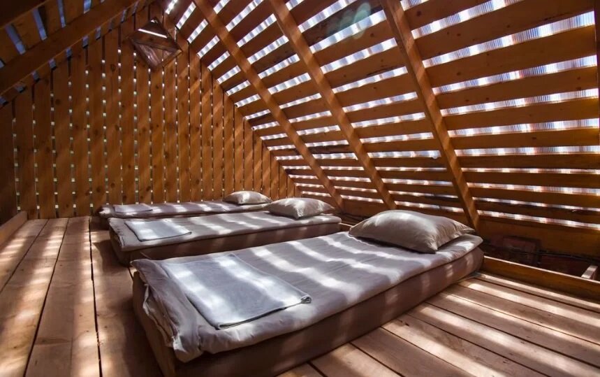 Самые странные отели мира: Гостиничный комплекс арт-парка Никола Ленивец (часть 2)