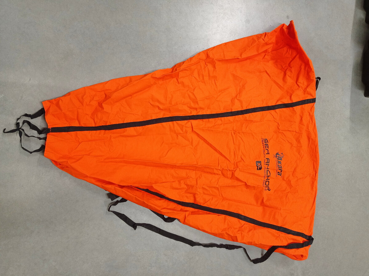 Типичный якорь-парашют.