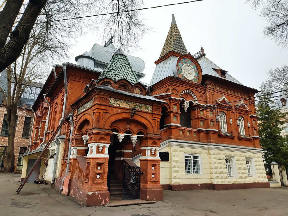 Здание старого музея. 1892-1893 гг. Архитектор Б.Ф. Фрейденберг.