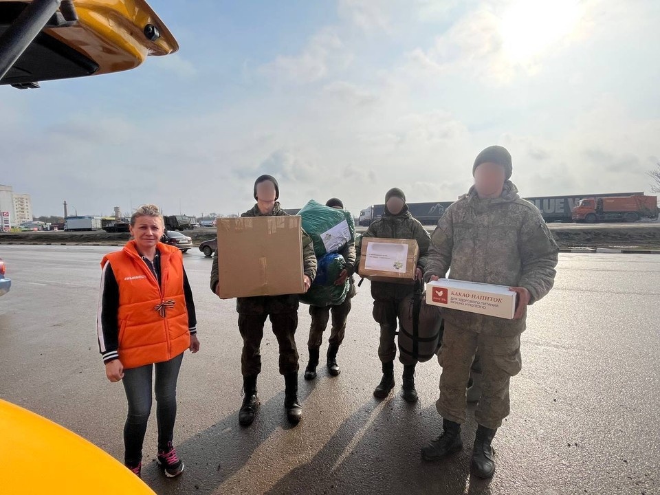    Волонтеры штаба «Мы вместе - Севастополь» совершили больше 50 поездок «за ленточку». Фото: ТК Развожаев