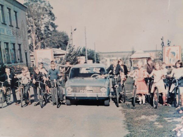 Вот сколько нам однажды велосипедов привалило!))