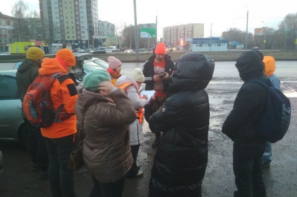    В штаб для поисков 11-летней томички приезжают первые волонтеры