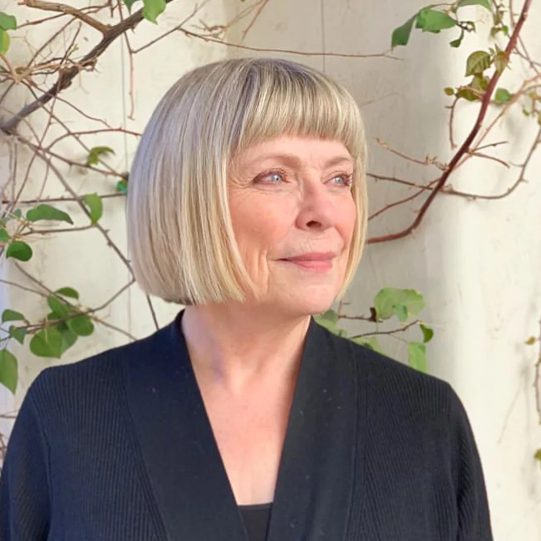 стрижки на седые волосы. стрижка для 50-летних женщ. каре для женщин 60. каре для женщин 60. каре для женщин 60.