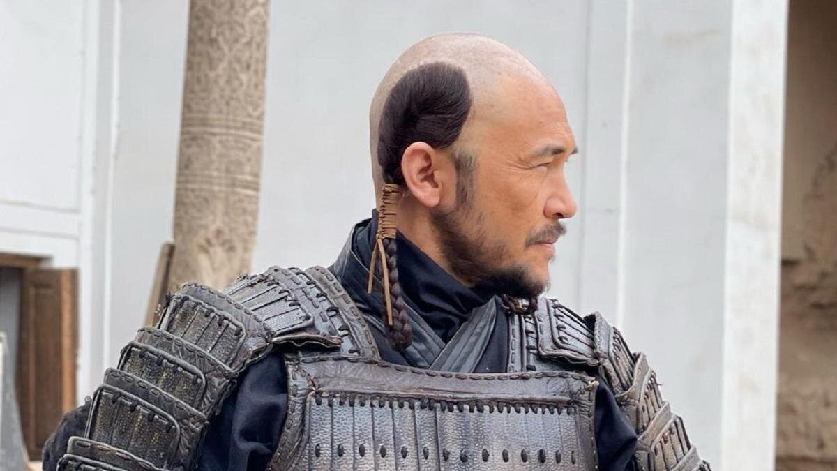    Еркебулан Дайыров:instagram.com/erkebulan_dairov