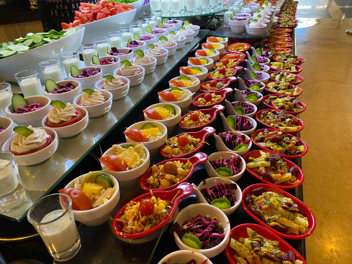 Шведский стол Египет Меркури отель