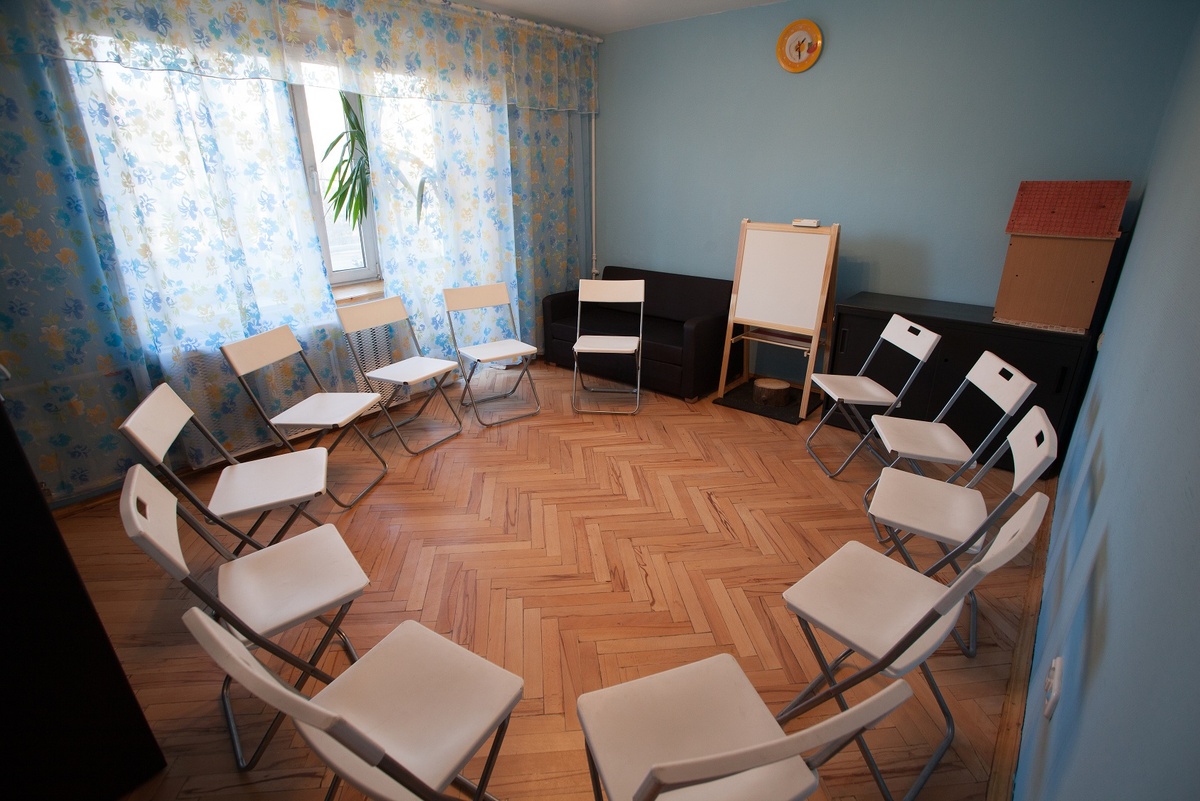 Методической основой работы психологической службы являются теория психологии развития, задачи развития и доминантная мотивация жизнедеятельности молодежи, обучающейся в вузе.