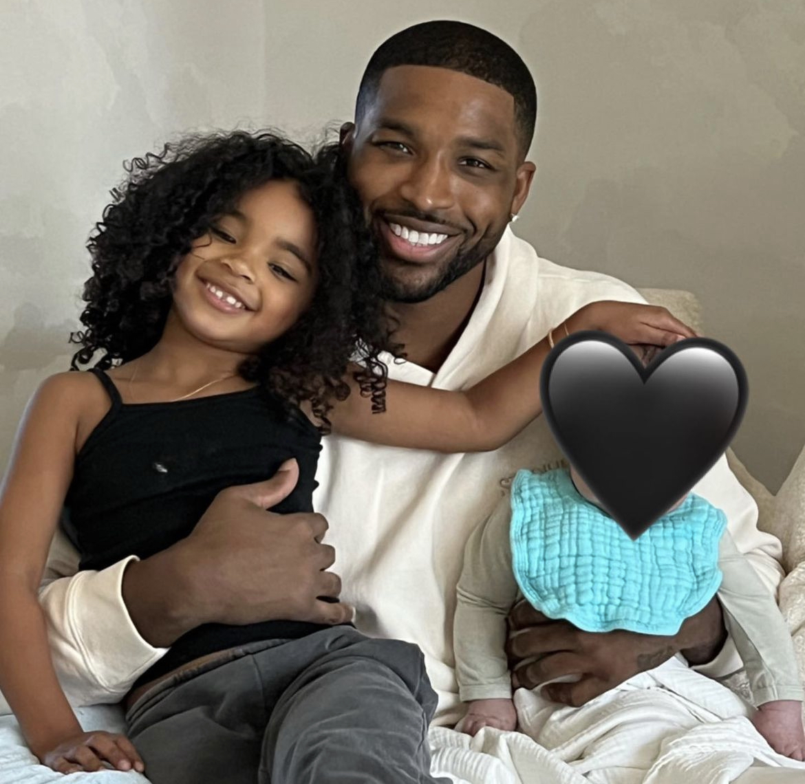    Тристан Томпсон с детьми