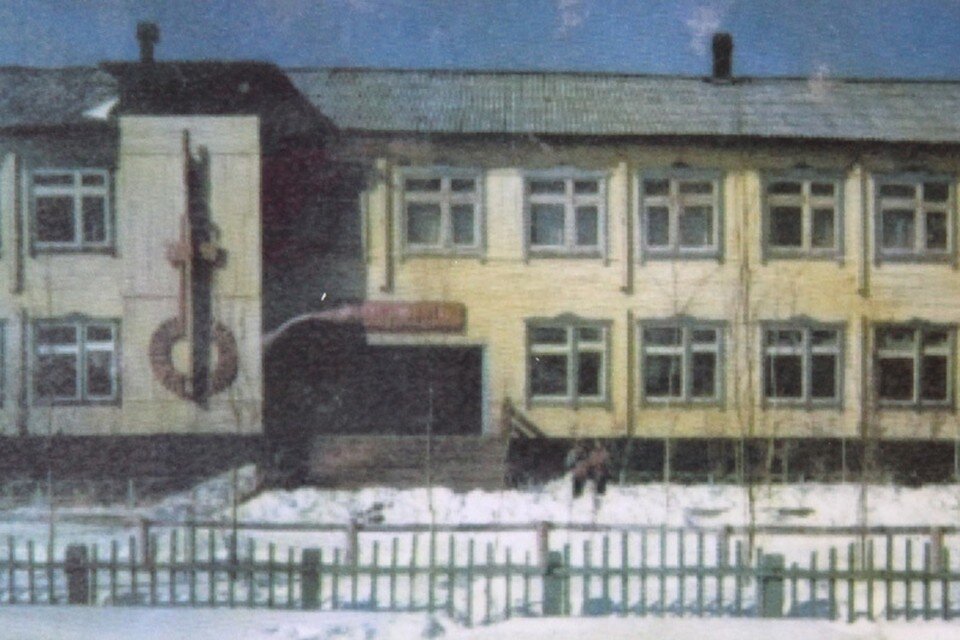     Сгоревшая школа села Сыдыбыл. Фото: NewsYkt