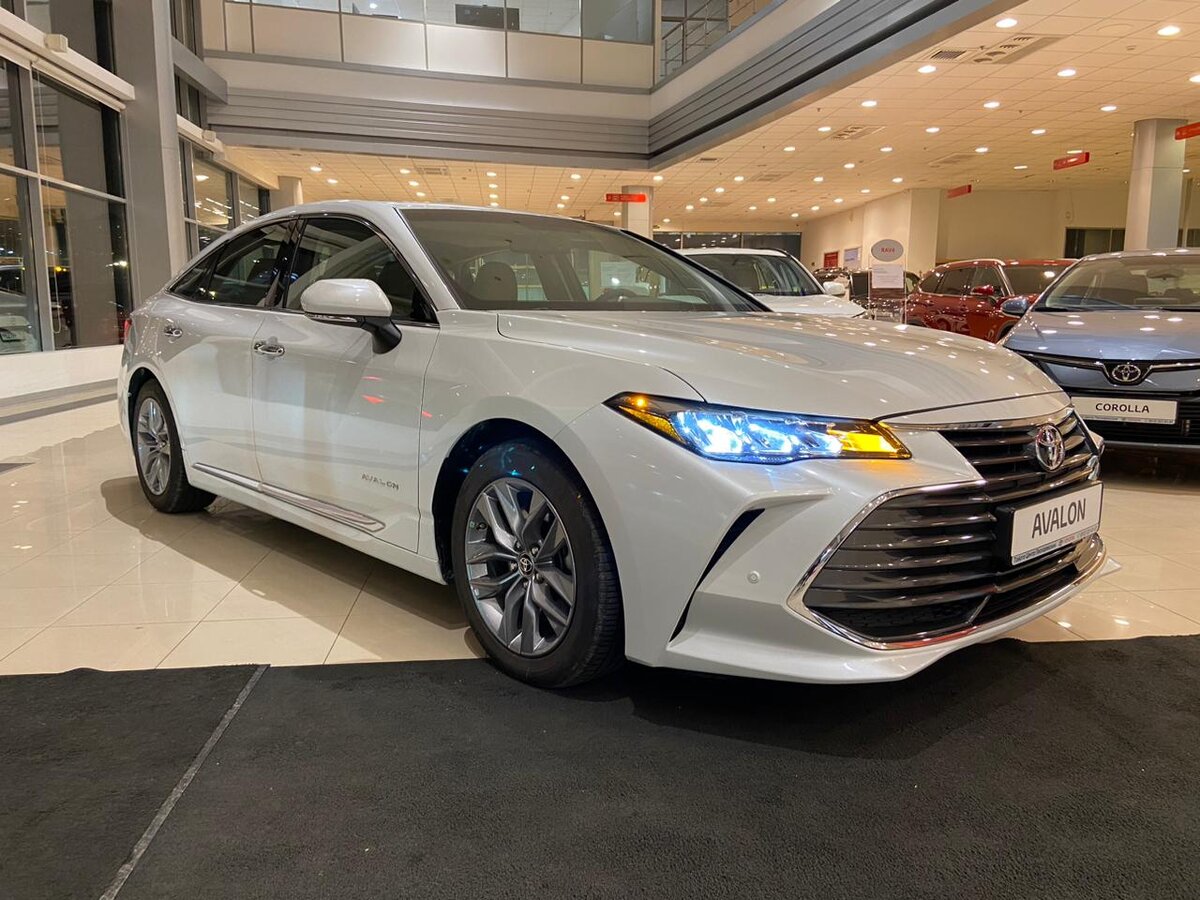 Toyota Avalon 2021