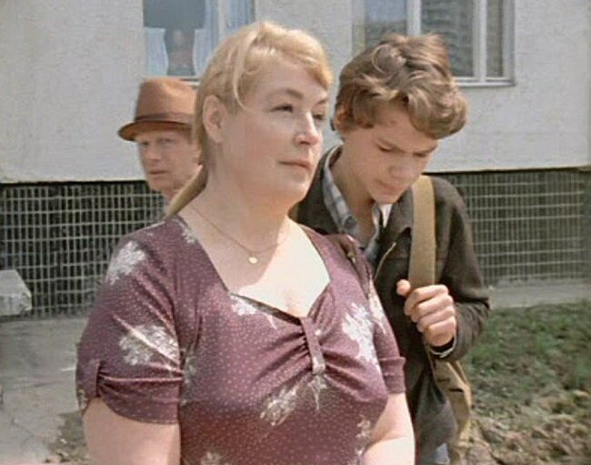 Кадр из фильма «Вам и не снилось» (1980). Скриншот.