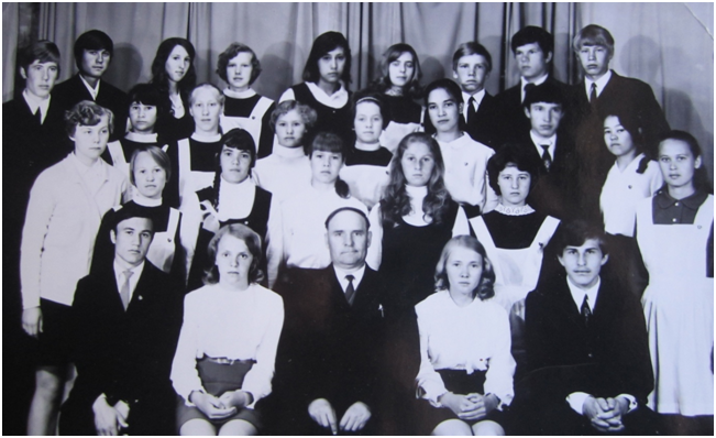 В центре Елхов Н.П.