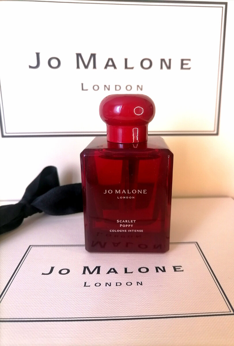 Джо малон скарлет. Jo Malone Scarlett Poppy. Джо Малон Скарлет Поппи. Jo Malone Scarlet Poppy intense. Scarlet Poppy intense Jo Malone London.