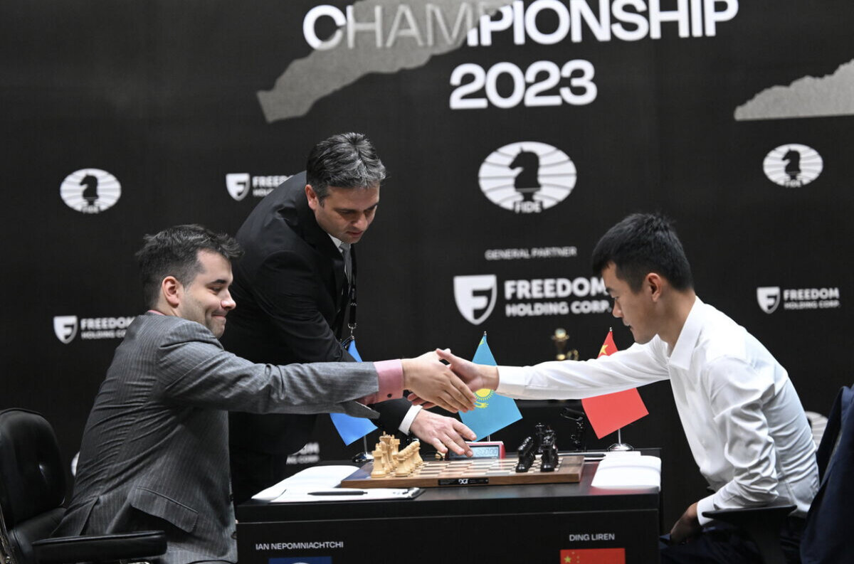 Ян Непомнящий и Дин Лижэнь