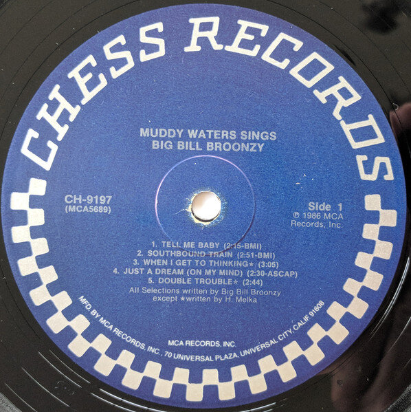 Muddy Waters Sings Big Bill первый студийный альбом блюзового музыканта Мадди Уотерса с песнями Большого Билла Брунзи , выпущенный лейблом Chess в 1960 году.-1-2