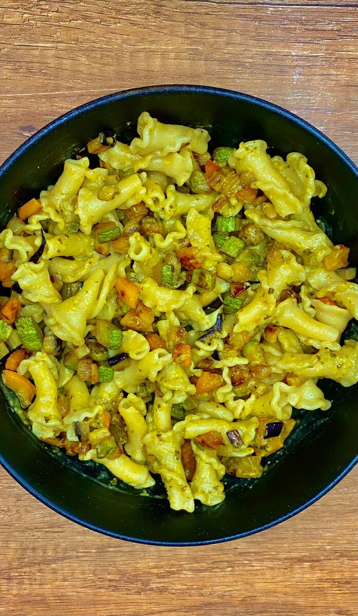 Паста с овощами.