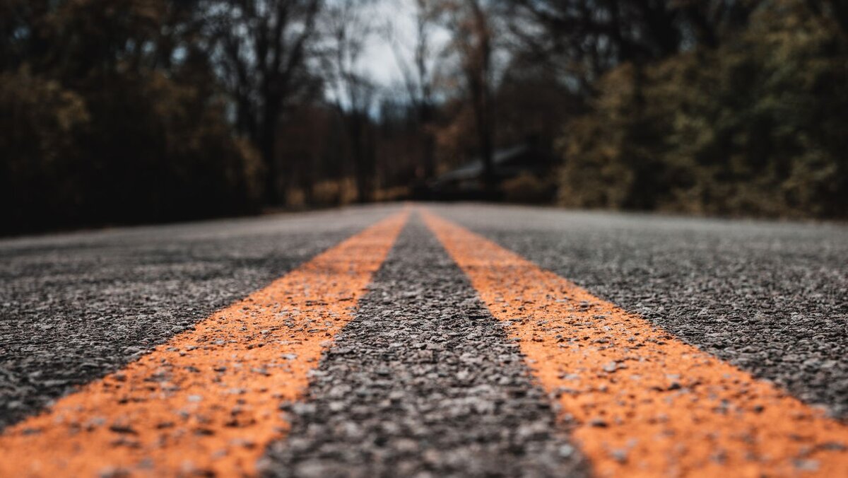 Не пересекай оранжевые линии (фото из открытых источников Яндекс Картинки)