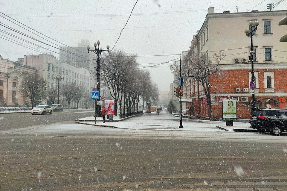    Снегопад в Хабаровске Оксана ШЕМЕТОВА