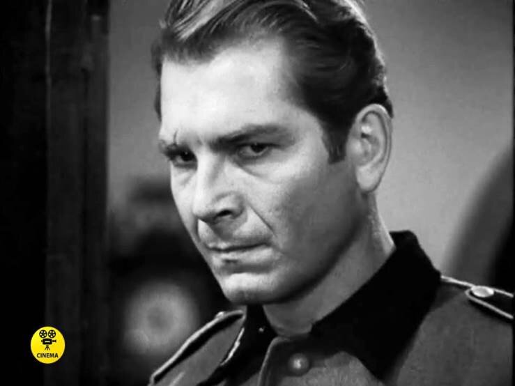 Этот персонаж хорошо запомнился зрителям телесериала «Семнадцать мгновений весны". Именно он спас радистку Кэт и её ребёнка, расстреляв своих сослуживцев.-3