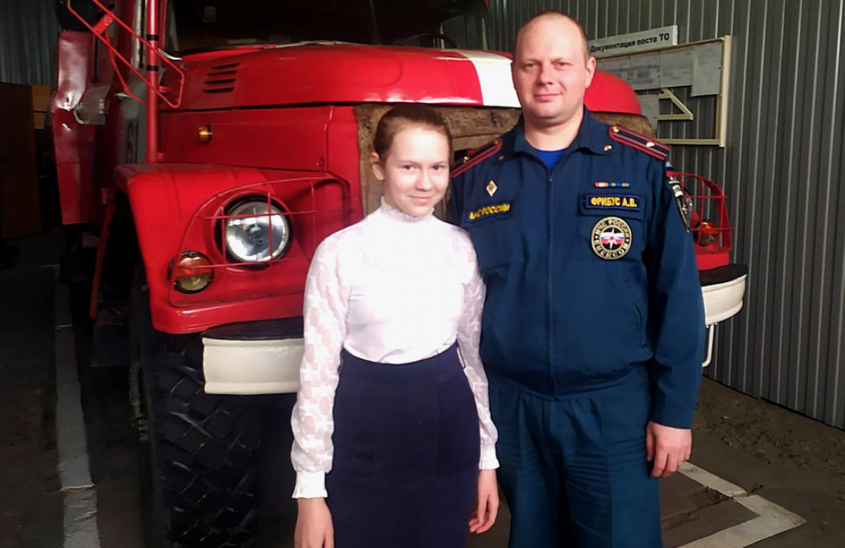    Дочь пожарного из Новосибирской области попала на телешоу «Умнее всех!»