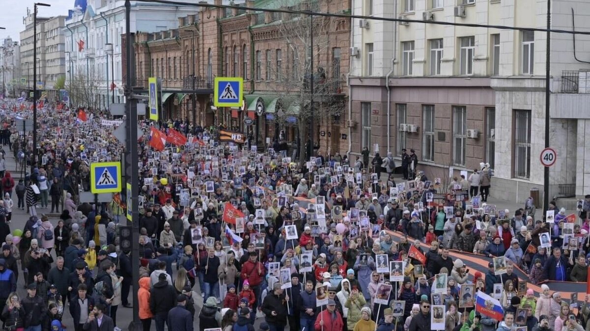     Традиционного шествия «Бессмертного полка» в Красноярске, как и в других городах России, в этом году не будет.