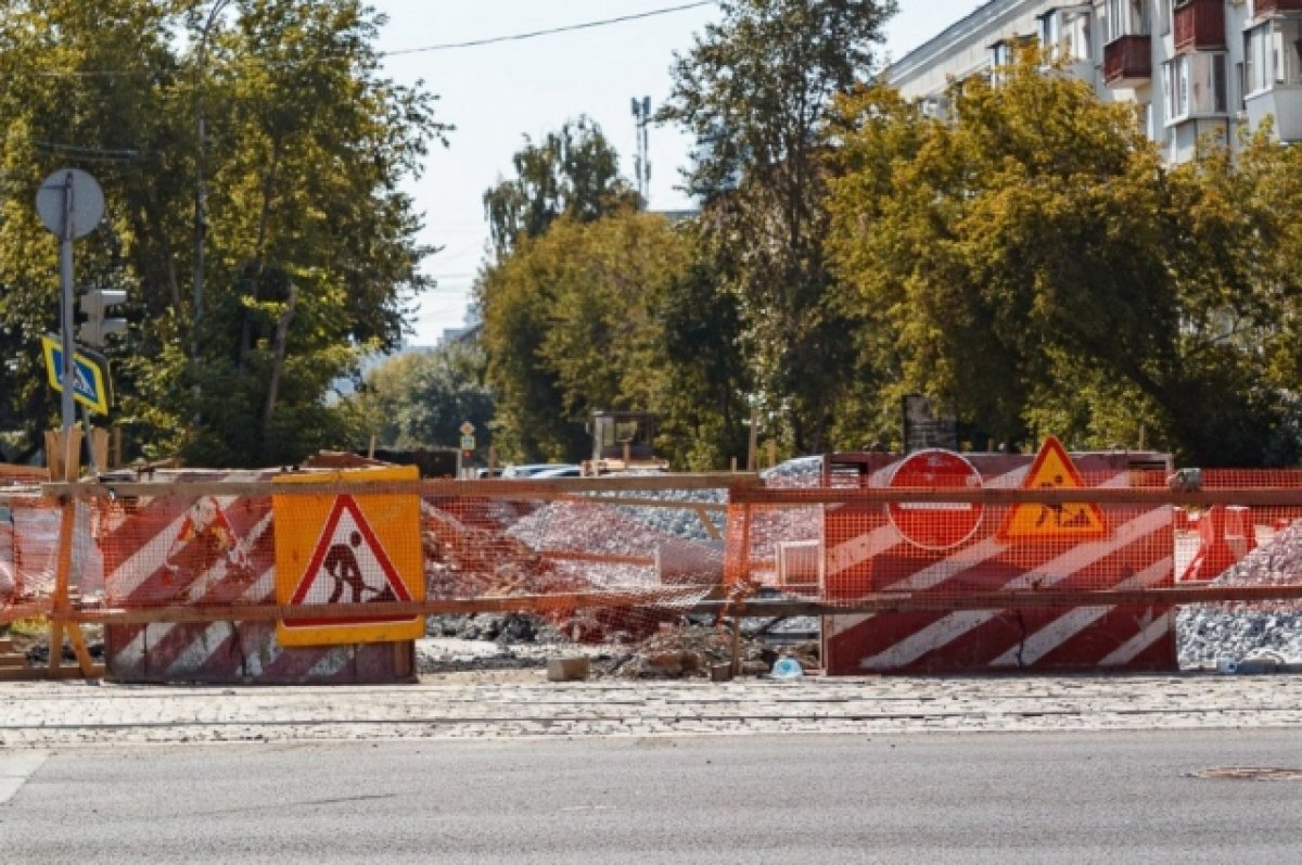   Движение на перекрестке улиц 8 Марта и Большакова закроют в Екатеринбурге