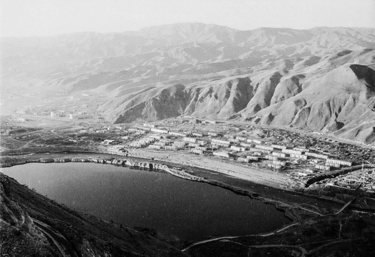 Таджикистан водохранилище Ругон
