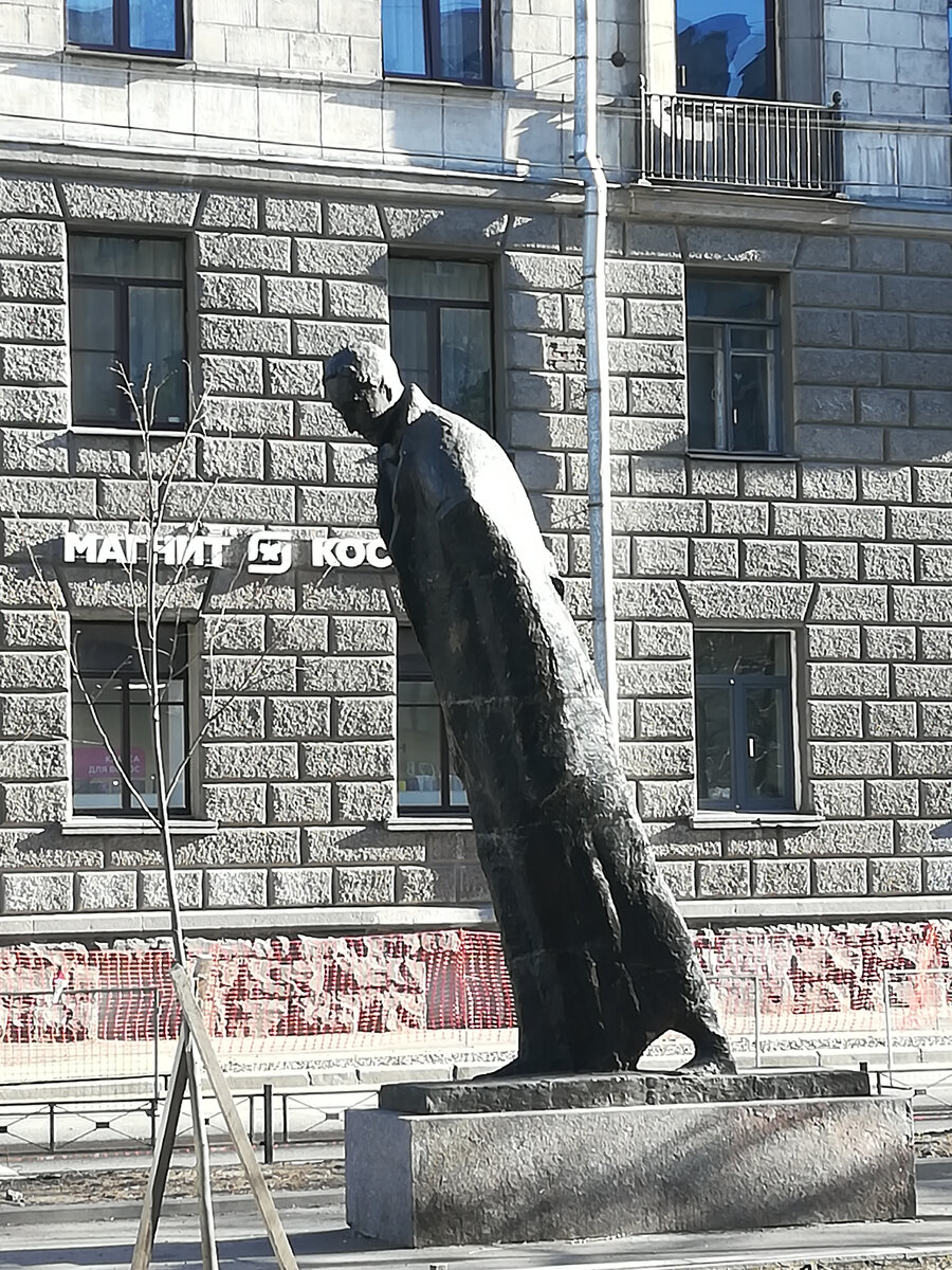 памятник блоку в санкт петербурге на декабристов