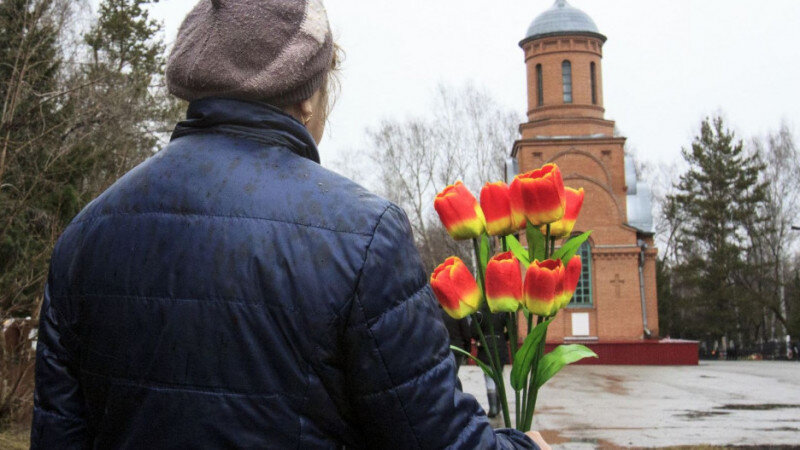     Родительский день в Барнауле. Власихинское кладбище. Анна Зайкова