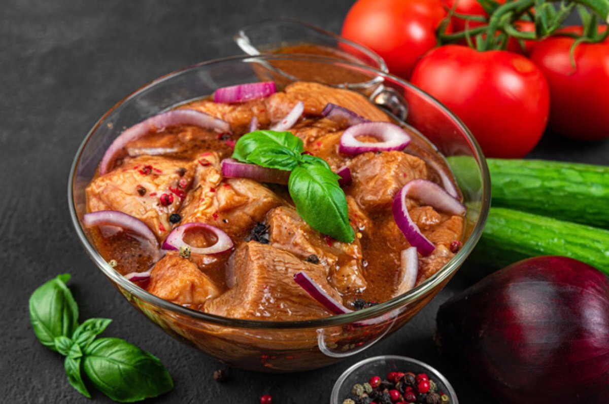    Сделай шашлык мягким. Пять самых дешевых и эффективных маринадов