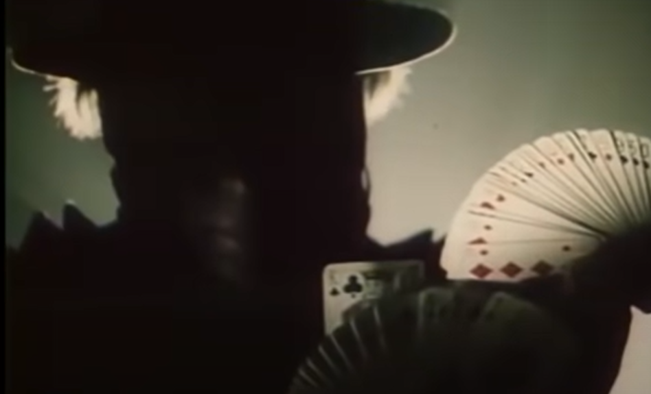 Кадр из фильма "Переступить черту" (1985)