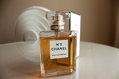    Chanel No.5 ©ohstanley Flickr.com