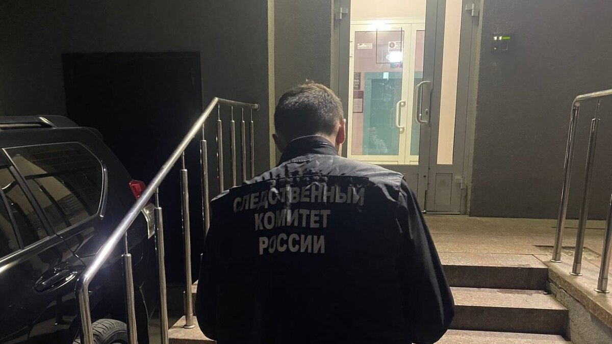    В СК сообщили подробности падения ребенка из окна 4 этажа в СаратовеНовости Саратова и области – Сетевое издание «Репортер64»