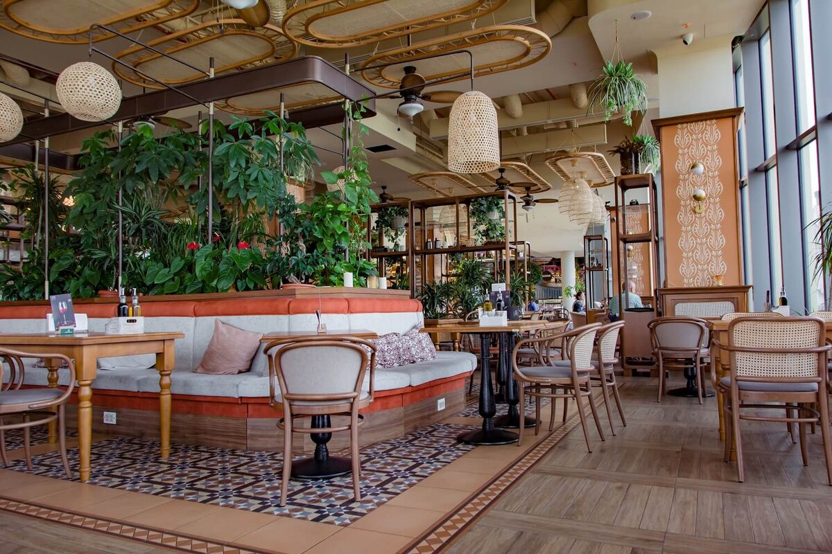 Центр зала в ресторане. Источник фото: гугл.