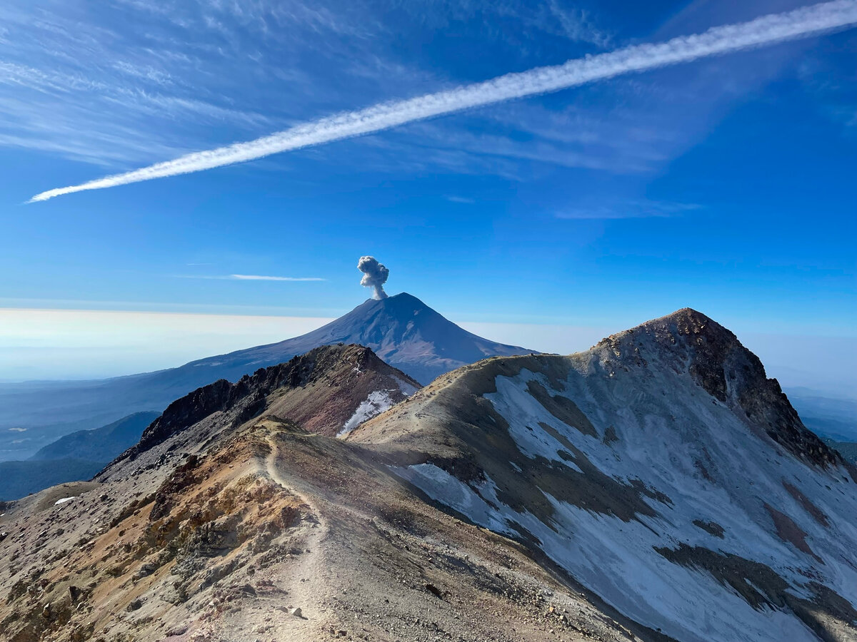 Вершина Орисаба. Самая низкая точка в Мексике. Iztaccihuatl. Самая высокая точка мексики