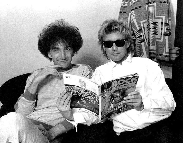 Джон Дикон и Роджер Тейлор во время продвижения альбома "The Works"