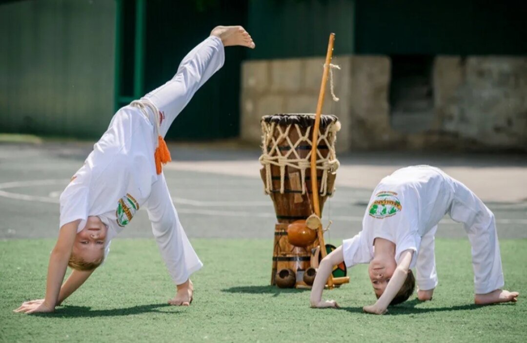 Что такое капоэйра. Capoeira дети.