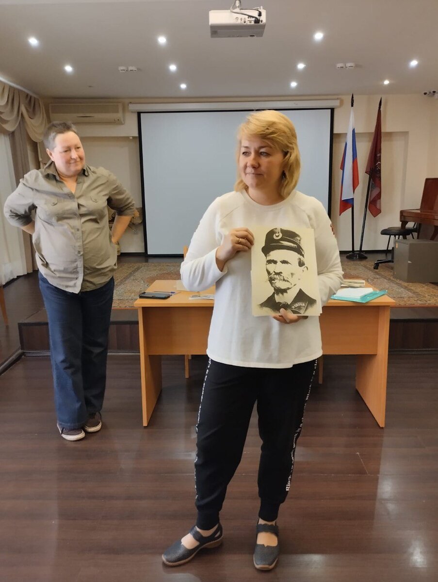 Волонтер, если надо, изобразит почтальона Печкина и Солнце