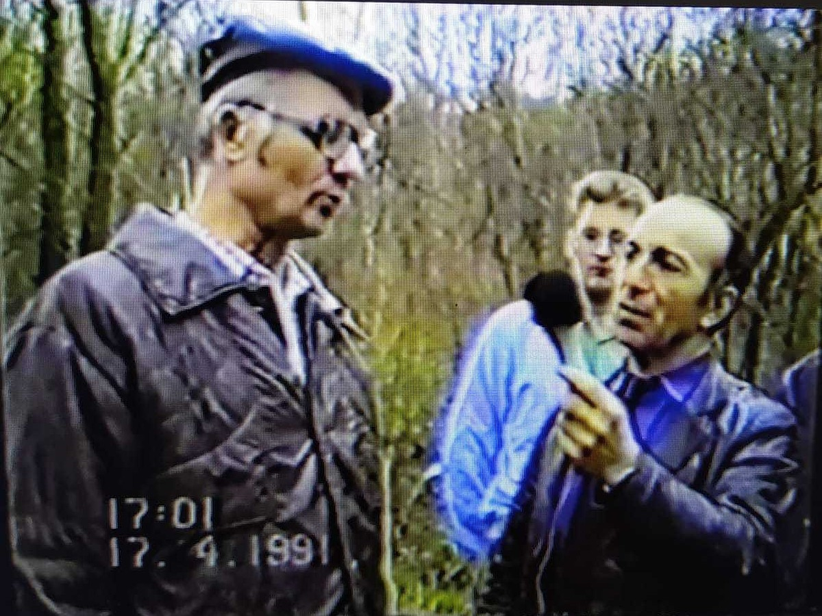 Рост маньяков. Операция лесополоса Чикатило. Юрий Романович Чикатило. Андрей Чикатило на следственном эксперименте. Андрей Чикатило 1990
