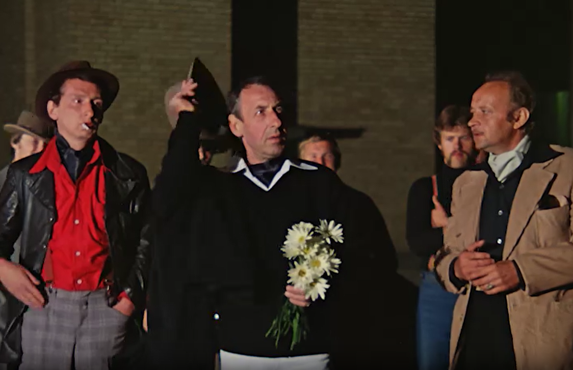 Кадр из телефильма "Приключения Электроника" (1979)