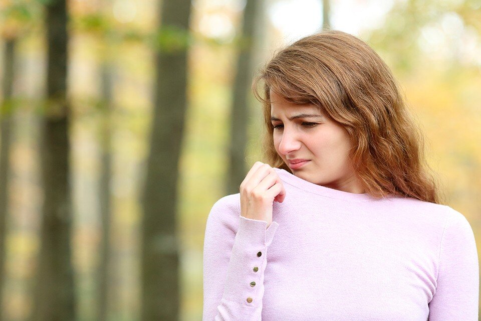    у здорового человека запах не бывает зловонным или отталкивающим Shutterstock