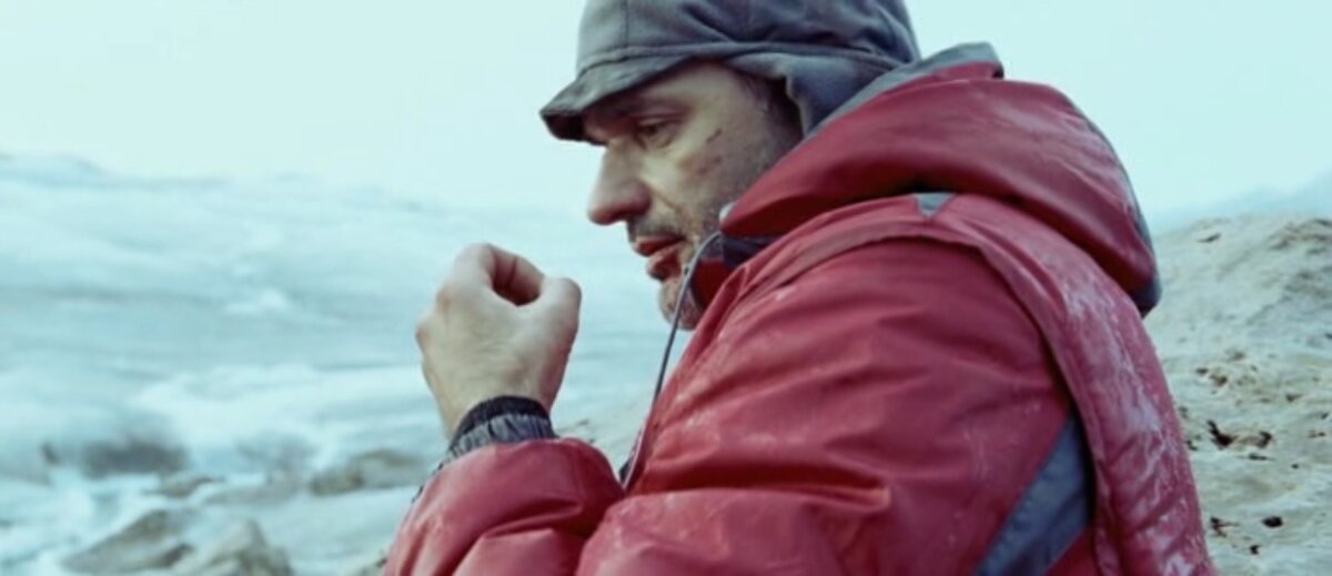 на момент выхода фильма Лавроненко ещё не задолбал своим участием во всех фильмах и сериалах сразу